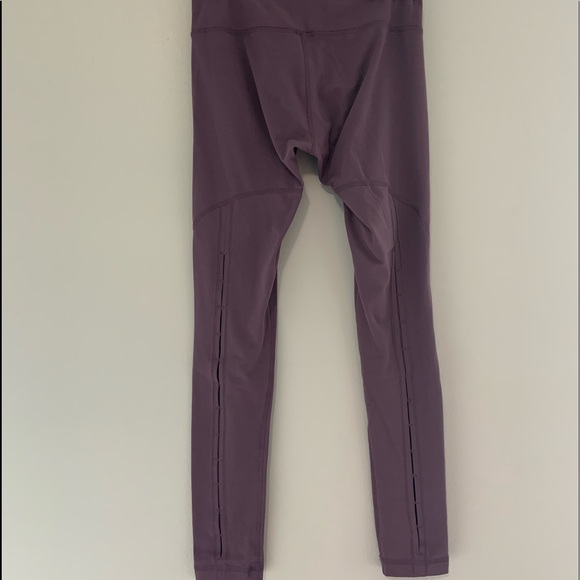 Yogalicious Leggings - Picture 2 of 4